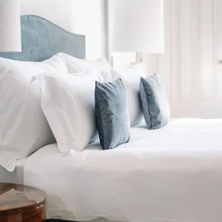 Oda ve Kahvaltı Chateau De L'aile- Boutique