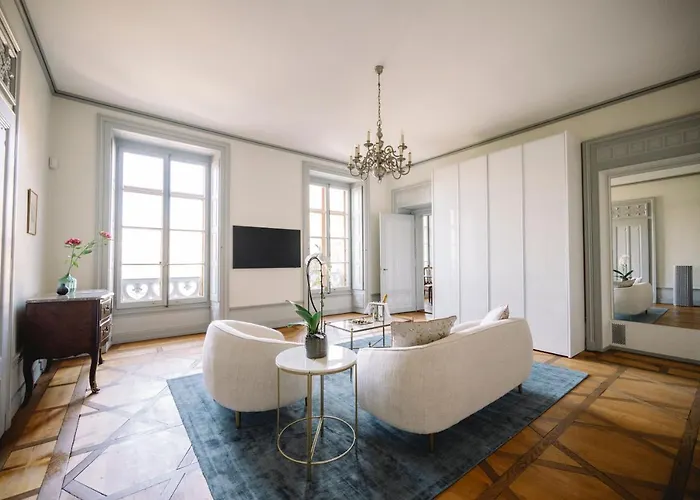 Chateau De L'aile- Boutique