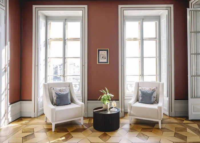 Chateau De L'aile- Boutique Nocleg ze śniadaniem 4*