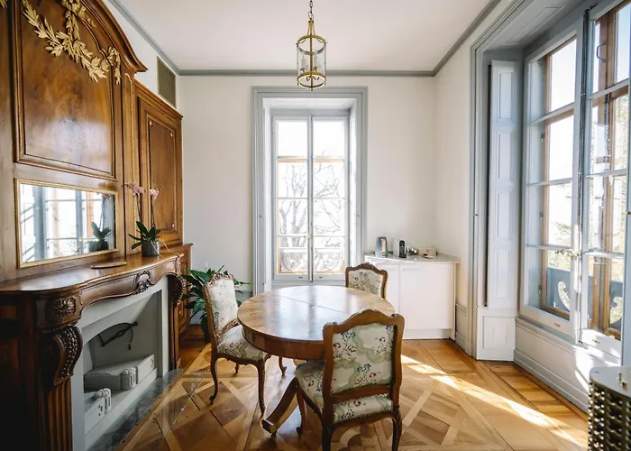 Chateau De L'aile- Boutique Frühstückspension 4*