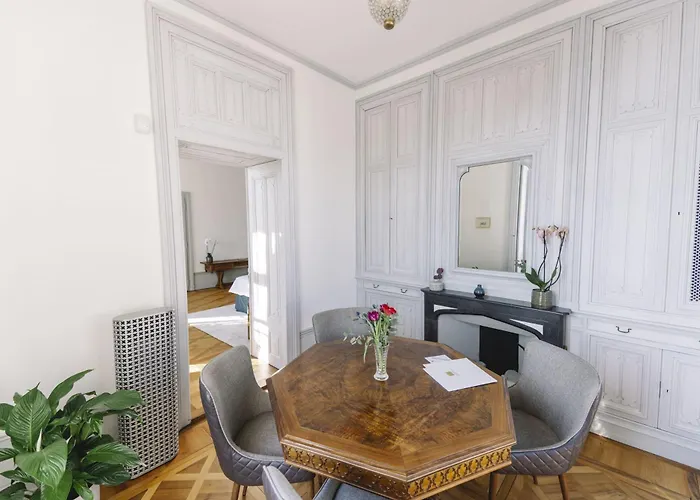 Chateau De L'aile- Boutique Vevey