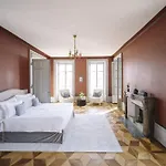 Chateau De L'aile- Boutique
