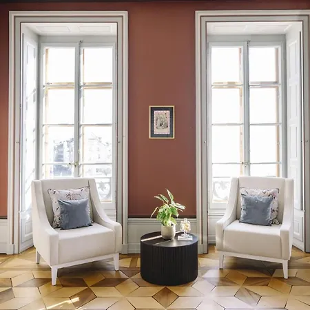 Chateau De L'aile- Boutique Bed & Breakfast *