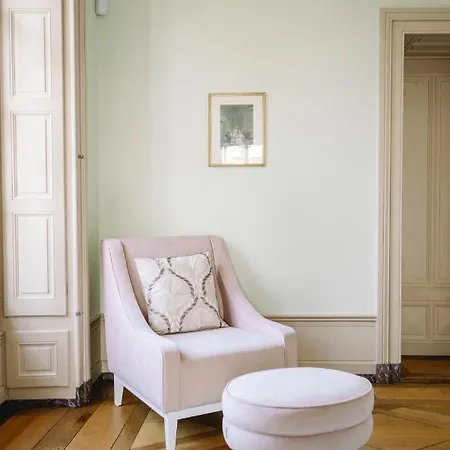 Chateau De L'aile- Boutique *