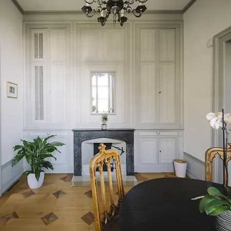 Bed & Breakfast Chateau De L'aile- Boutique Vevey