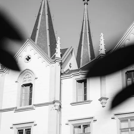 Chateau De L'aile- Boutique