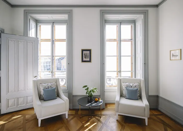 Bed & Breakfast Chateau De L'aile- Boutique 4*