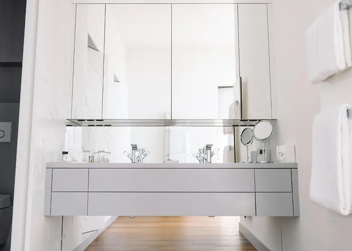 Chateau De L'aile- Boutique