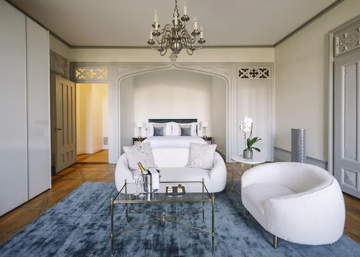 Chateau De L'aile- Boutique